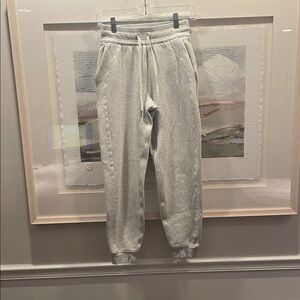 Lululemon 2 Scuba High Rise Light Heather Gray Sweatpants